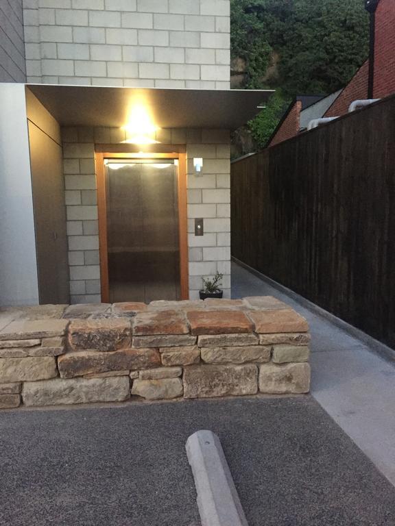 호바트 Quarry House Luxury Retreat 아파트 외부 사진